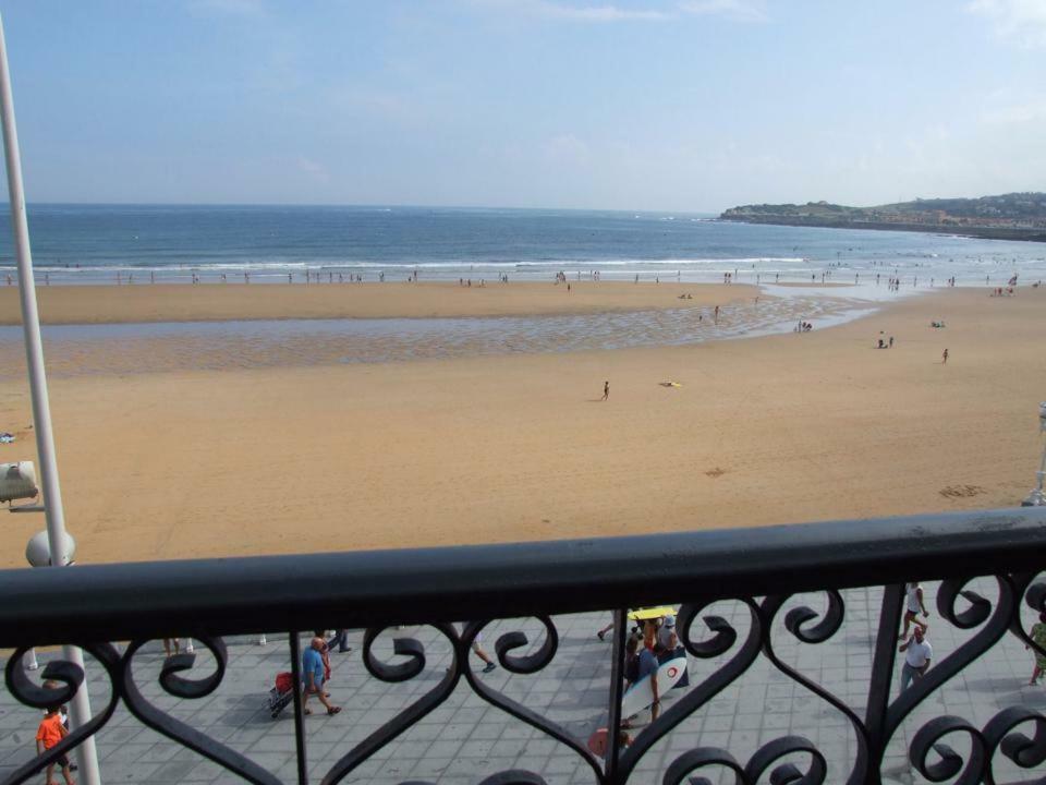 Vivienda En Gijon Frente Al Mar Villa Kültér fotó
